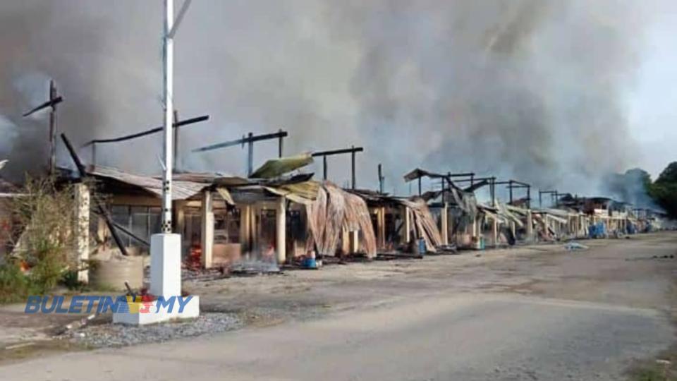 Video Rumah Panjang Terbakar Keluarga Hilang Tempat Berteduh