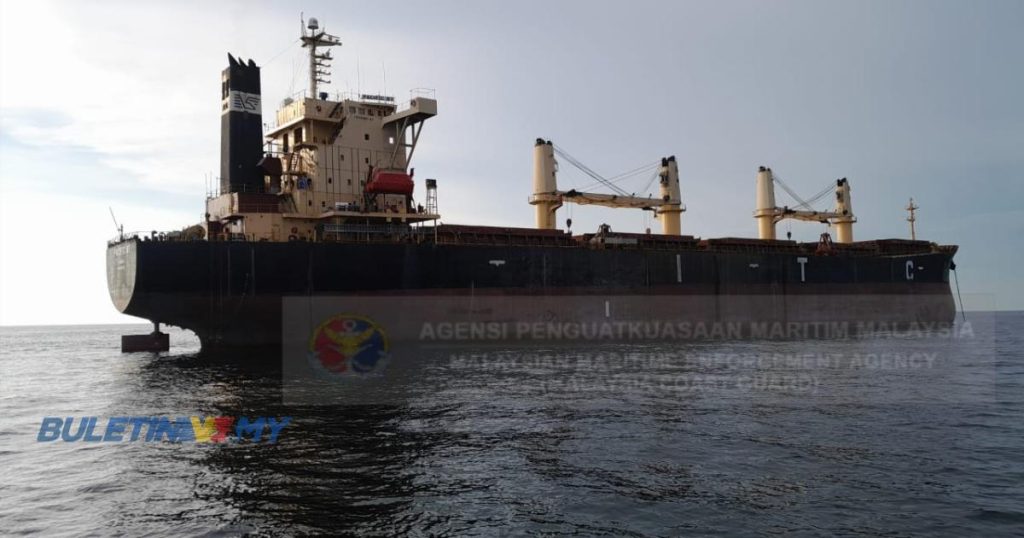 Kapal Kargo Berlabuh Tanpa Kebenaran Di Perairan Sekinchan Ditahan