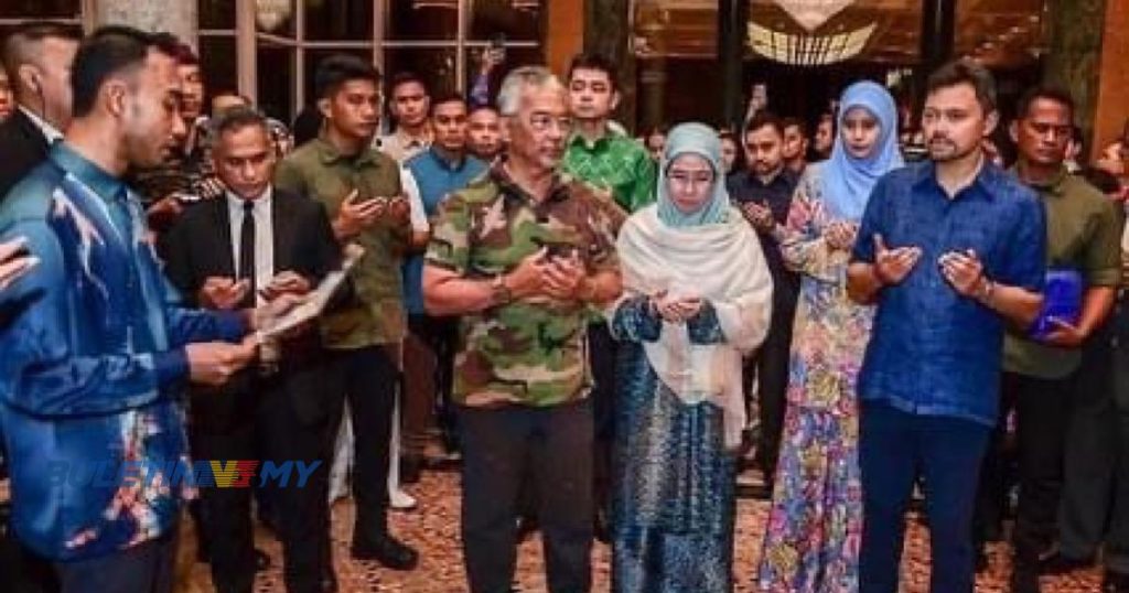 Kembara Kenali Borneo Agong Raja Permaisuri Berangkat Ke Brunei