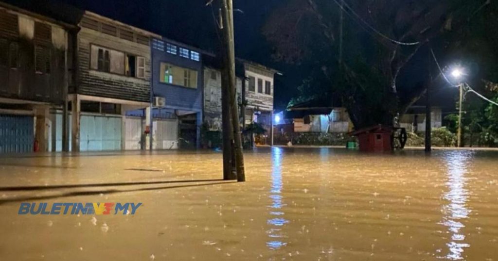 VIDEO Warga Emas Dihanyut Arus Banjir Kilat Ditemukan Lemas BULETIN