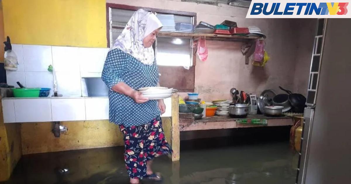 Air Pasang Besar Jejas Rutin Harian Penduduk Kuala Linggi
