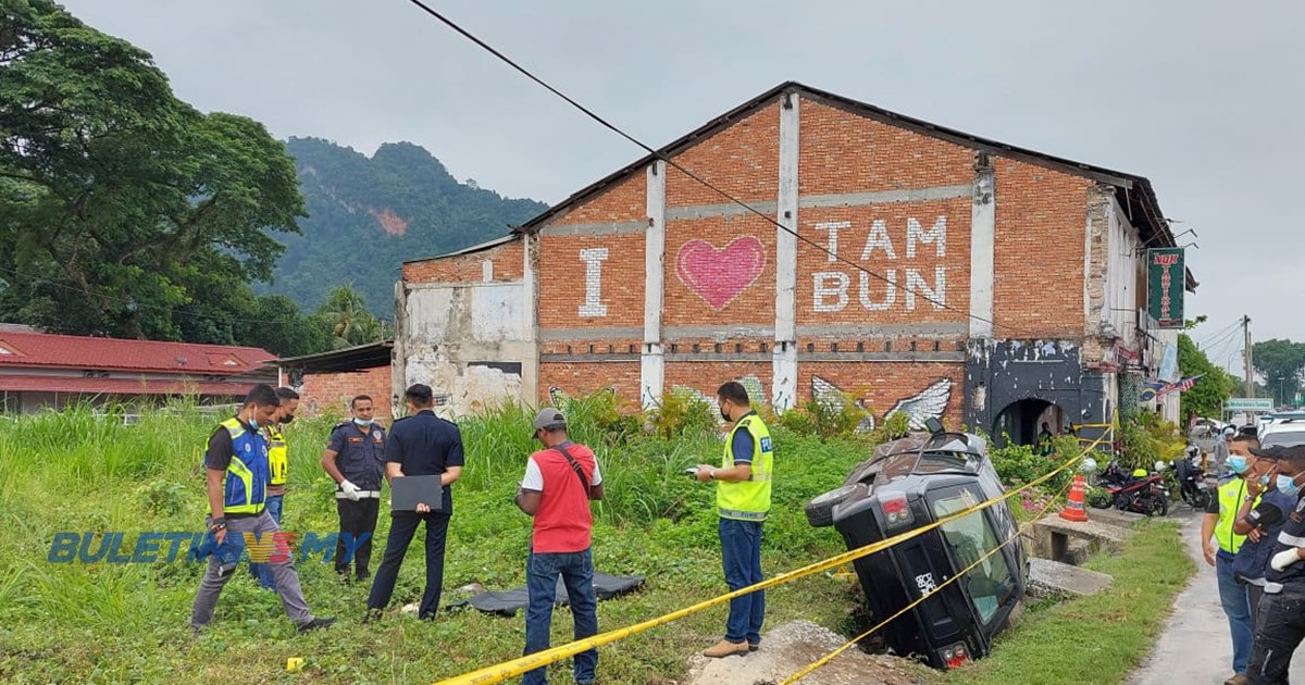 Jumpa Mayat Reput Ketika Siasat Lokasi Kemalangan