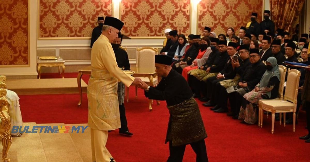 [VIDEO] Menteri Besar Perak angkat sumpah
