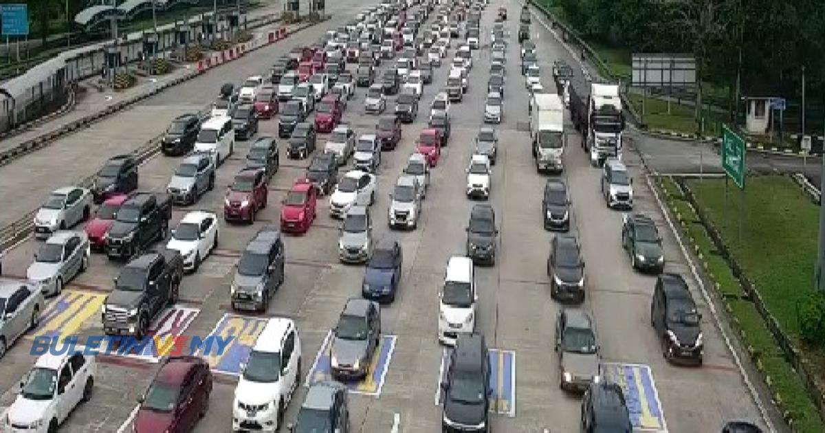 [VIDEO] PRU-15: Aliran trafik lebuh raya utama perlahan