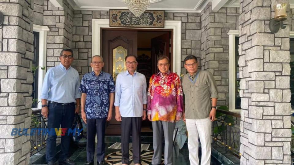 [VIDEO] Anwar terima kunjungan Premier Sarawak