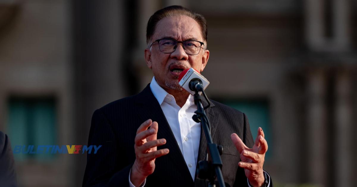 [VIDEO] Anwar seru 1.6 juta penjawat awam bangkit lakukan perubahan majukan negara