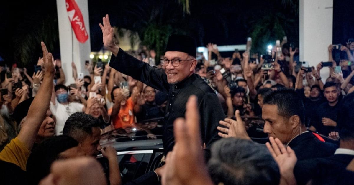 Pelantikan Anwar sebagai PM dapat liputan meluas media Thailand