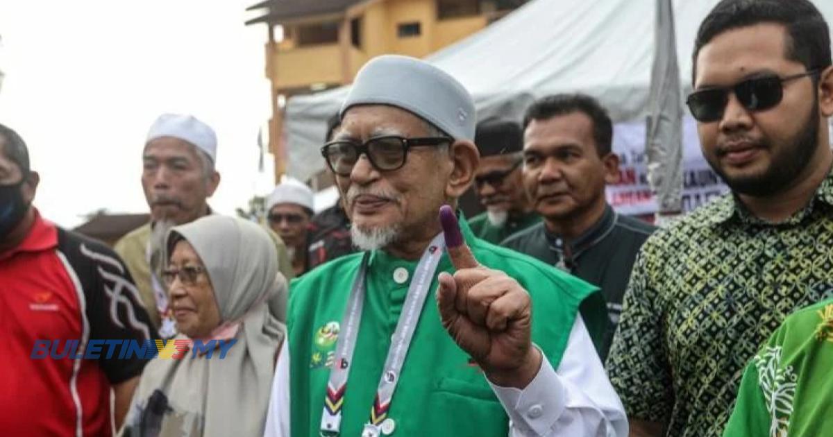 PRU-15: Abdul Hadi selesai mengundi di SK Rusila