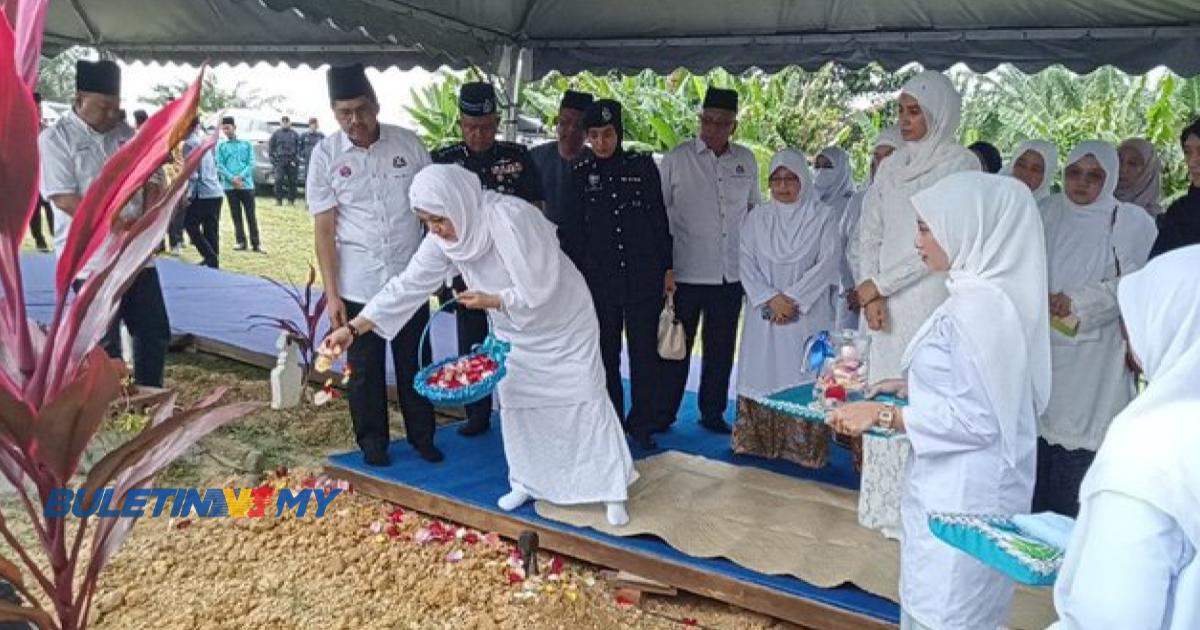 Permaisuri Johor ziarah kubur budak dipercayai mangsa dera