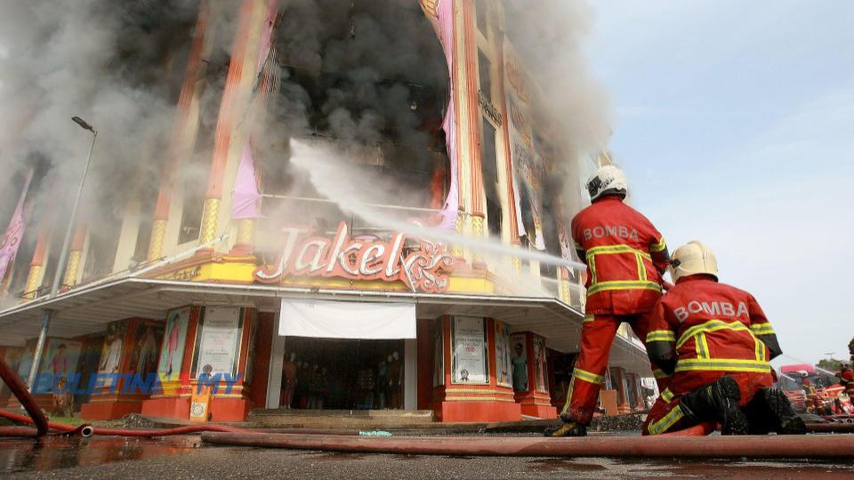 Jakel rugi RM100 juta gedung terbakar, untung RM300 juta setahun terjejas