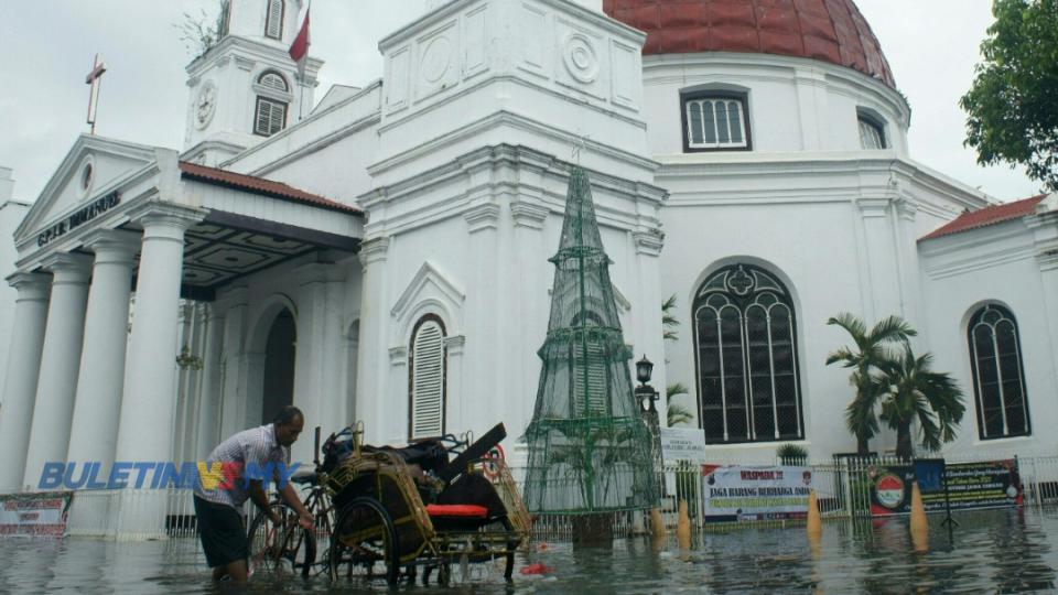 Banjir & tanah runtuh ragut 3 nyawa penduduk di Jawa Tengah