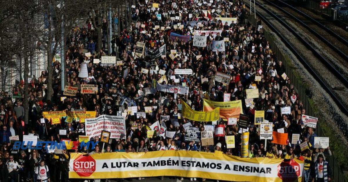 Portugal: 80,000 guru, kakitangan sekolah adakan protes tuntut kerajaan naikkan gaji