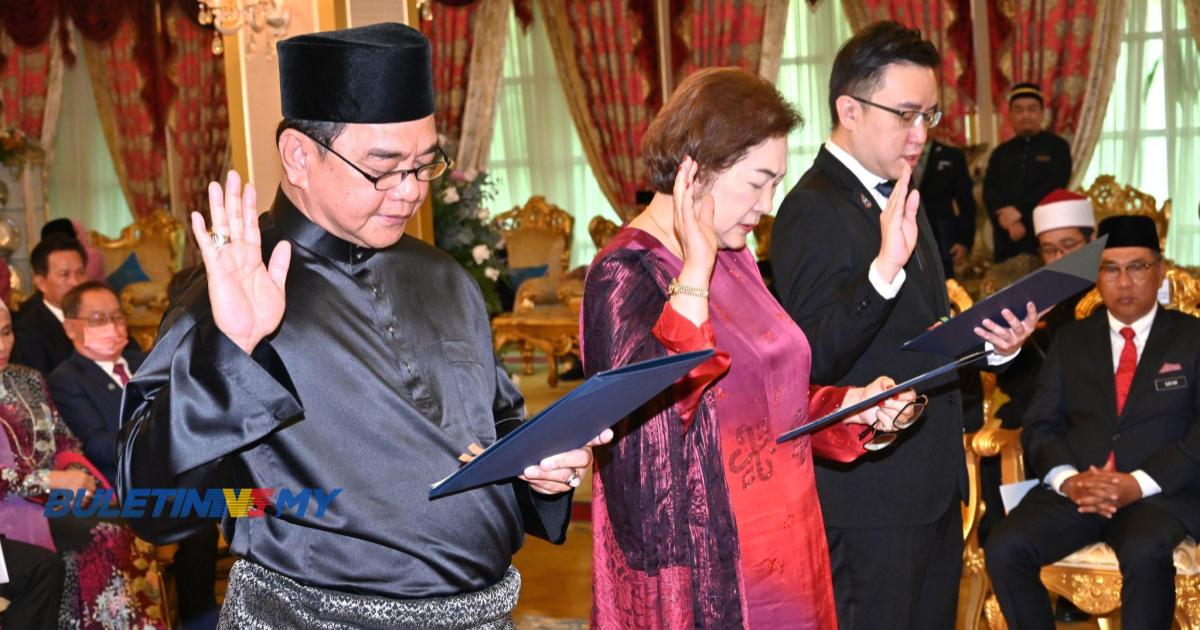 [VIDEO] Tiga ADUN angkat sumpah jawatan Ahli Jemaah Menteri Sabah