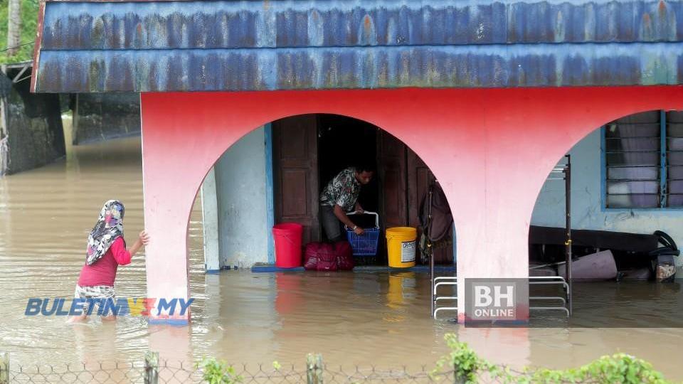 [VIDEO] Mangsa banjir di Johor meningkat, Sabah menurun, Pahang kekal
