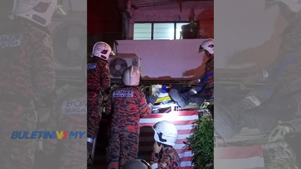 [VIDEO] Budak lelaki jatuh tingkat 11, flat Jalan Garuda meninggal dunia tengah malam tadi