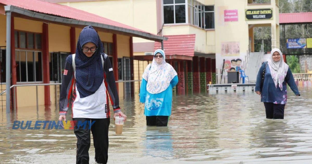 Banjir tenggelamkan beberapa sekolah di Pekan