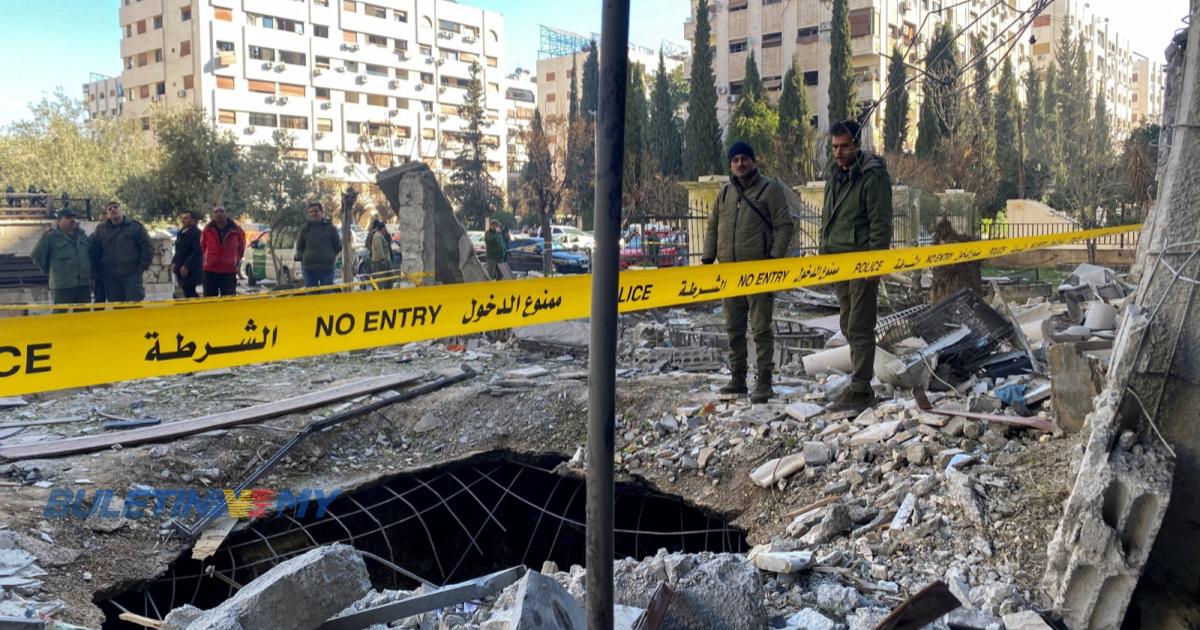 Tentera Israel bunuh 15 orang di ibu negara Syria