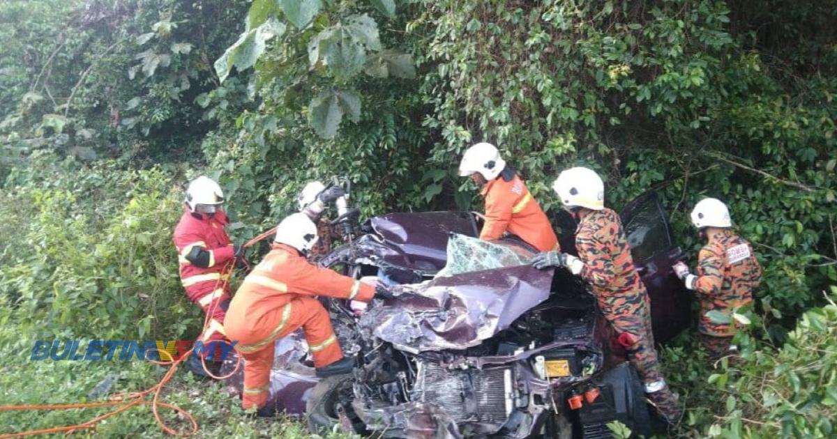 Seorang Maut Dua Cedera Kereta Bertembung Lori Tangki Buletin Tv