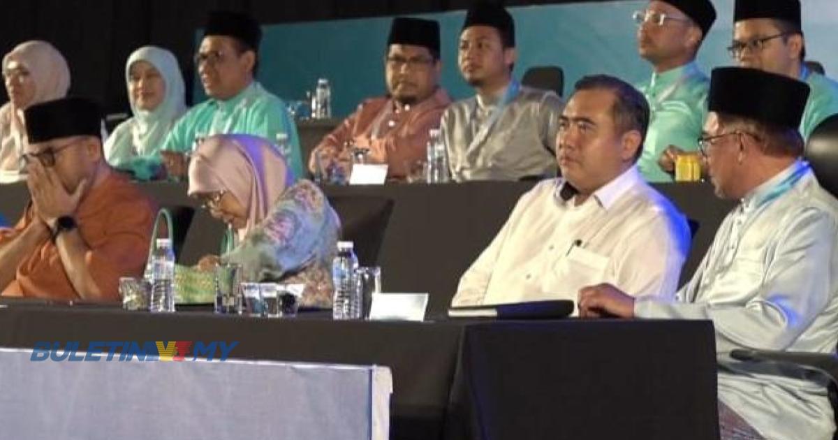 PM sebak tonton petikan filem ‘Anwar Ibrahim: Untold Story’
