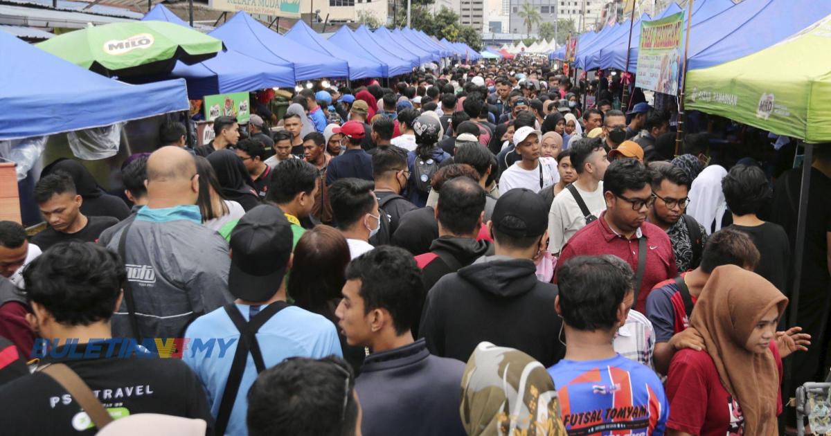 Orang ramai teruja nikmati kemeriahan penganjuran bazar Ramadan