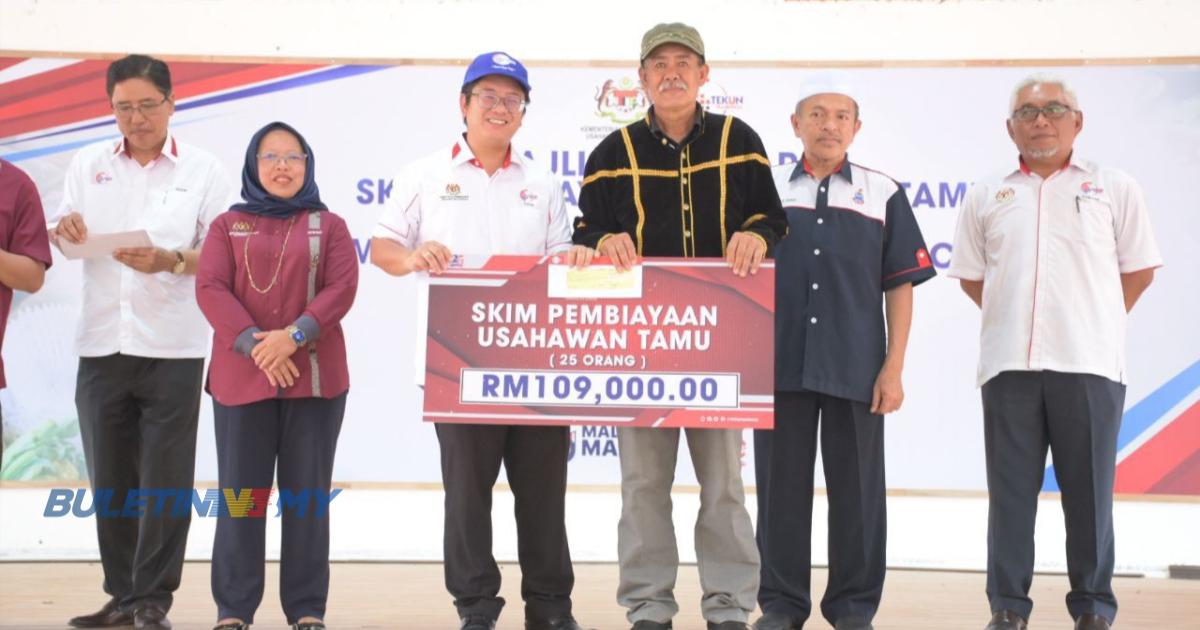 TEKUN Nasional lancar skim pembiayaan baharu untuk peniaga pasar tamu Sabah, Sarawak
