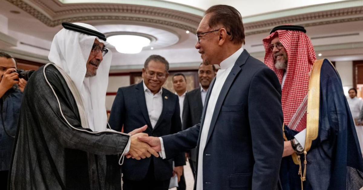 Anwar bertemu ketua industri perniagaan di Arab Saudi