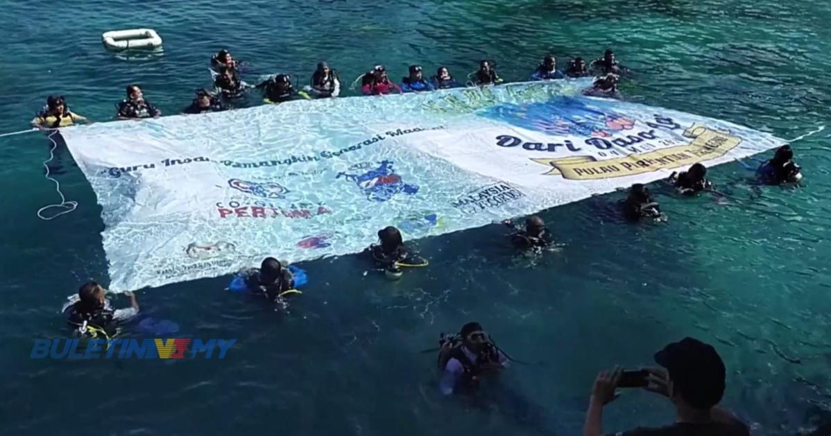 [VIDEO] 15 cikgu raikan Hari Guru di dasar laut Pulau Perhentian