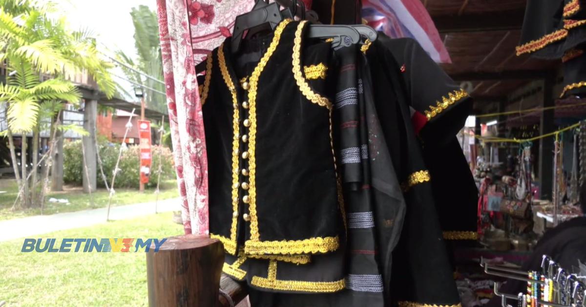 [VIDEO] Pakaian & barangan tradisi jadi pilihan pupuk semangat perpaduan