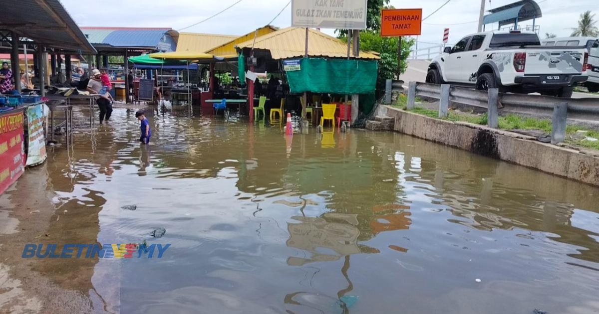 [VIDEO] Air pasang besar berlaku di Kuala Kedah, bekalan ikan kurang