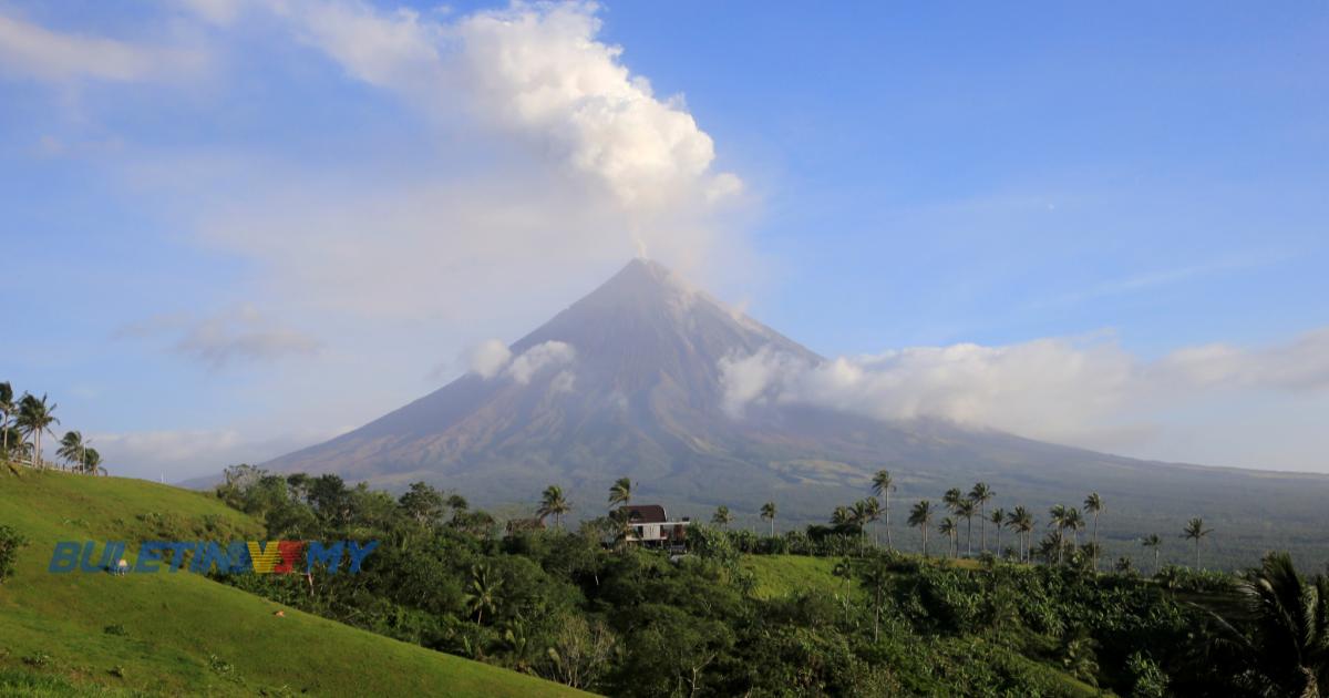 Gunung berapi Mayon cetus 24 kesan gempa, 257 runtuhan batu dalam 24 jam