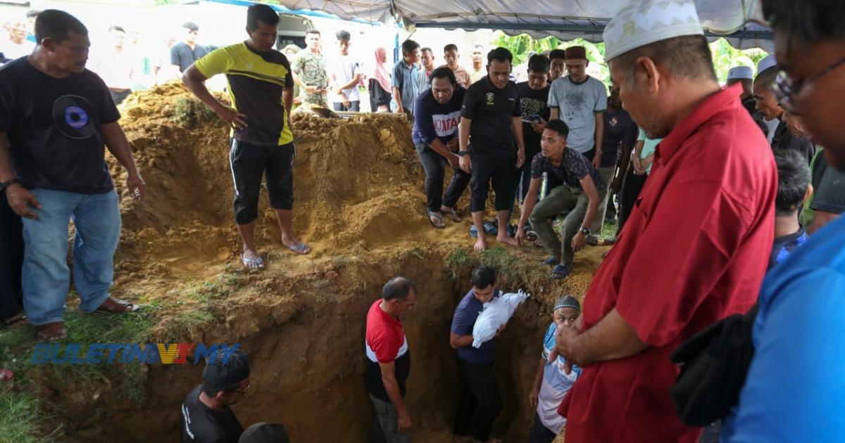 [VIDEO] Jenazah 3 Beranak Maut Nahas Dikebumi Dalam Satu Liang Lahad ...