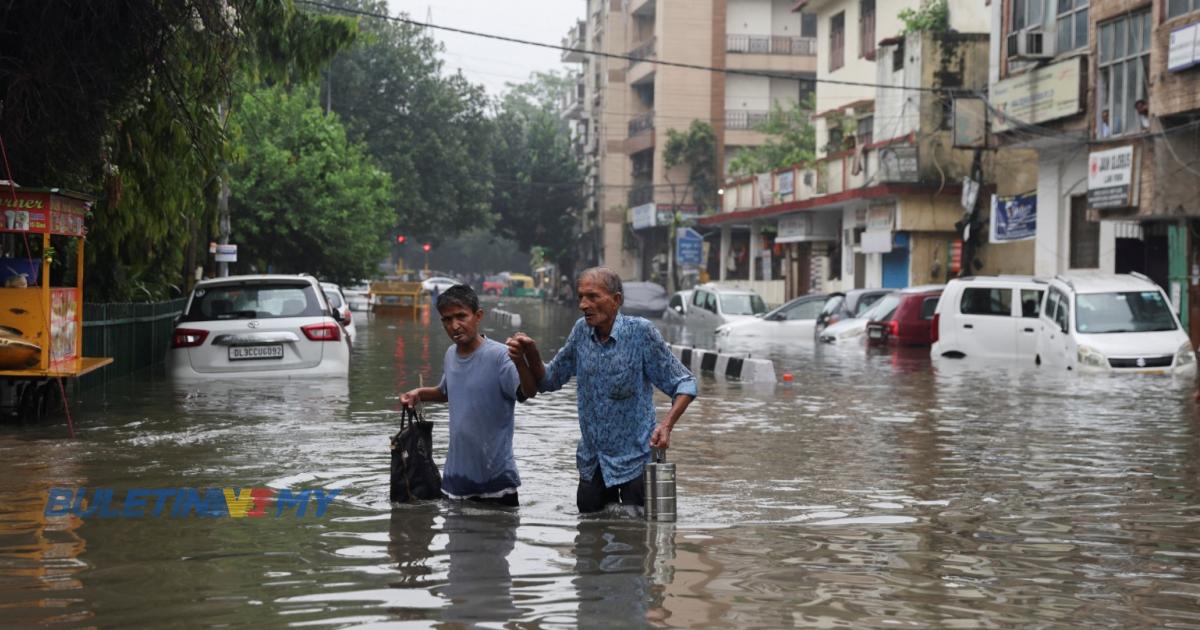 11 maut, banjir dikhuatiri bertambah buruk di India