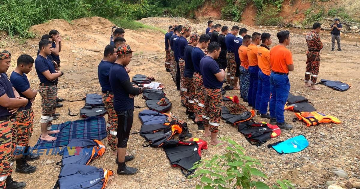 Tragedi kepala air : Solat hajat di lokasi kejadian, mohon doa Putri Nor Fatin ditemui segera