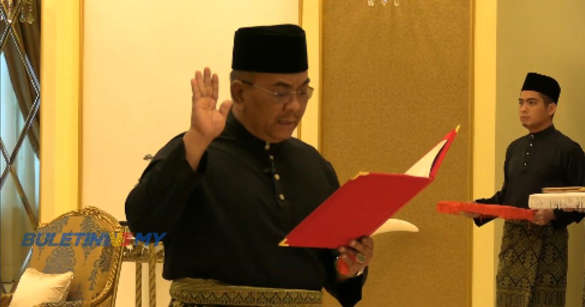 [VIDEO] Sanusi angkat sumpah MB Kedah