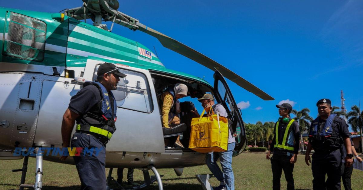 PRN 2023: Helikopter hantar 3 peti undi Pulau Redang 