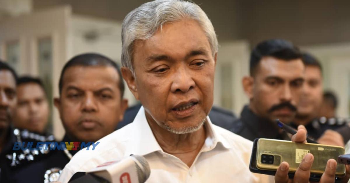 Ahli Parlimen Umno Kosongkan Kerusi Hanya Khabar Angin Zahid Buletin Tv Malaysia