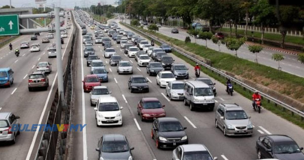 Trafik menghala ke ibu negara perlahan