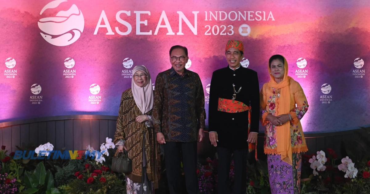 PM hadir mesyuarat rakan dialog pada hari terakhir Sidang Kemuncak ASEAN