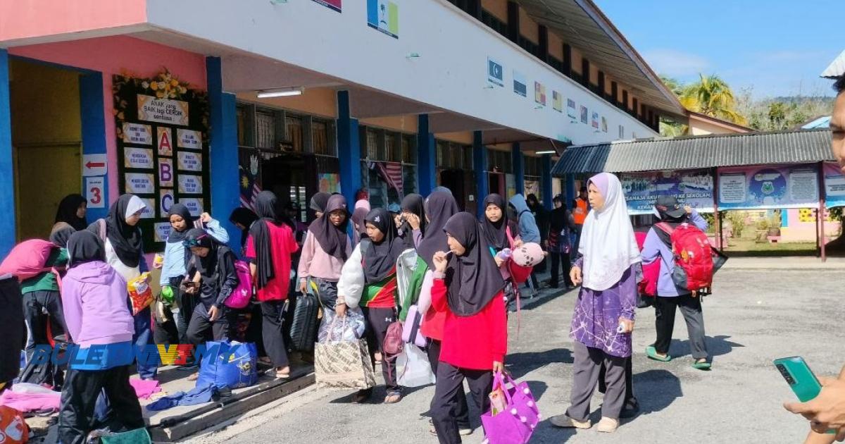 Kawasan perkhemahan banjir, 80 peserta diselamatkan