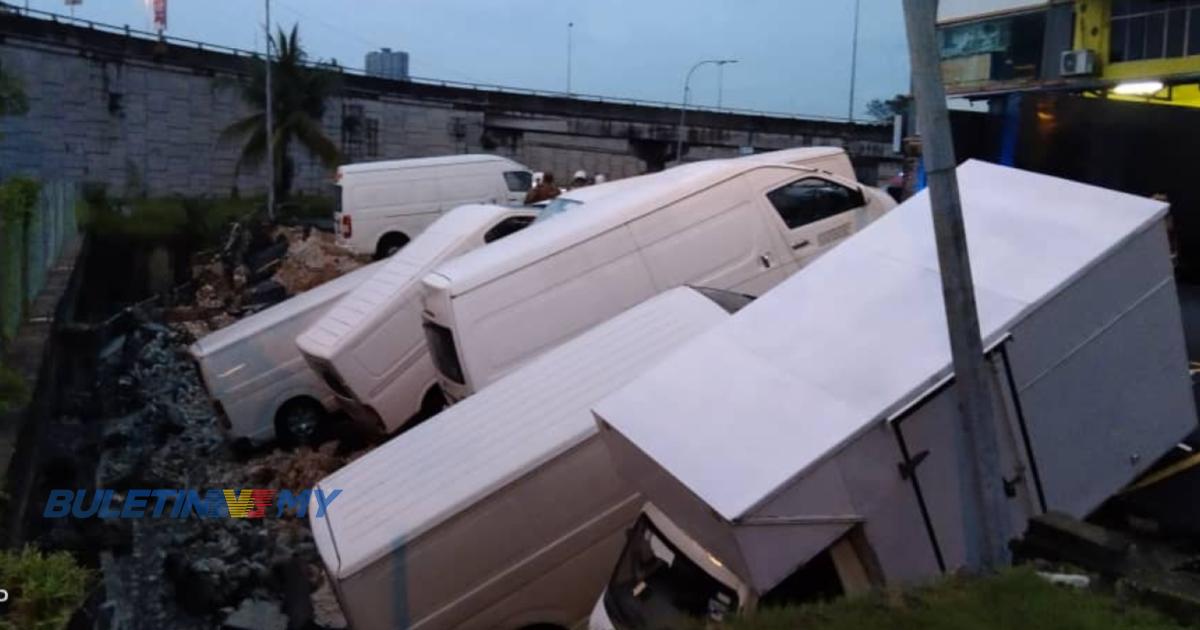 [VIDEO] 7 kenderaan terjejas akibat mendapan tanah