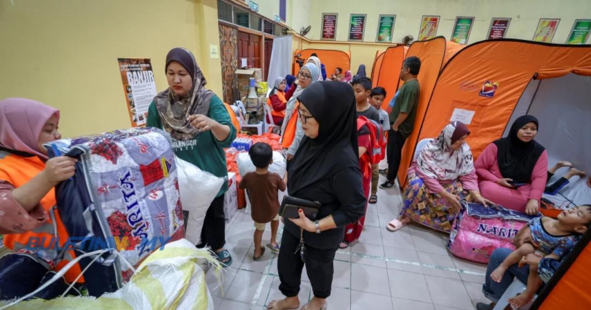 Banjir Selangor Mangsa Yang Dipindahkan Terus Meningkat Buletin Tv3 Malaysia 0217