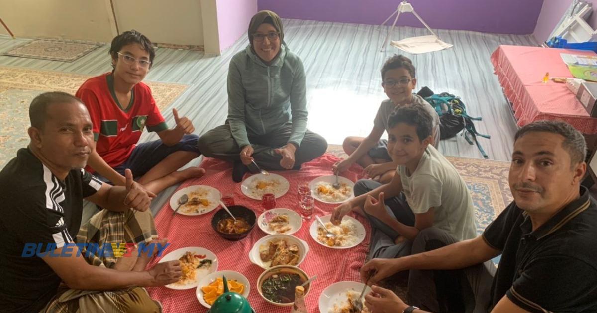 Kerana banjir, pelancong Taman Negara dari Algeria terpaksa makan di rumah penduduk 