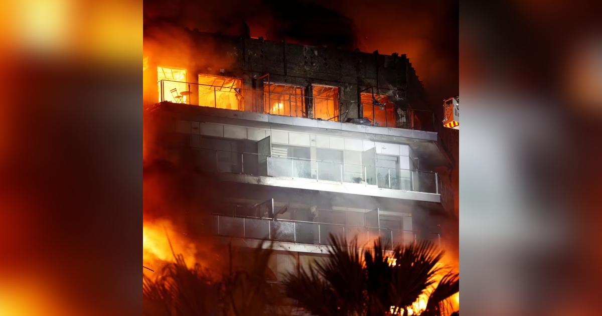 Sekurang-kurangnya 4 maut, 20 hilang dalam kebakaran bangunan di Sepanyol