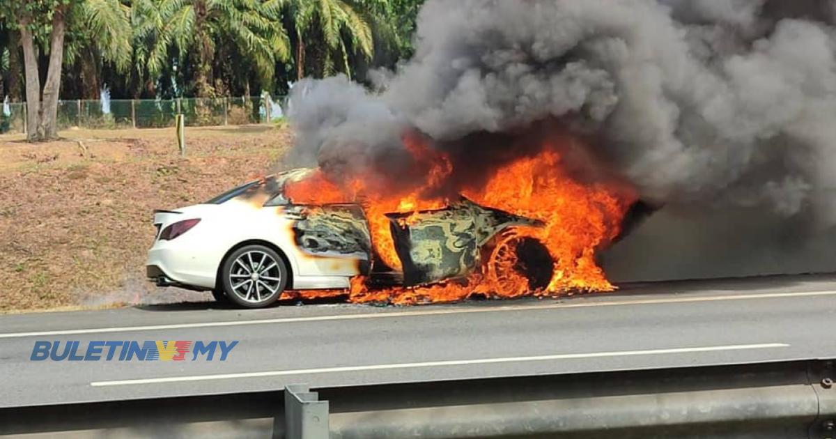 [VIDEO] Kereta terbakar, pemandu dan penumpang sempat selamatkan diri