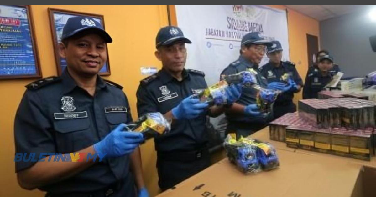 [VIDEO] JKDM rampas rokok seludup RM3.62 juta