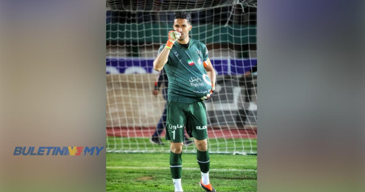 Peluk peminat wanita, pemain bolasepak Iran digantung satu perlawanan 