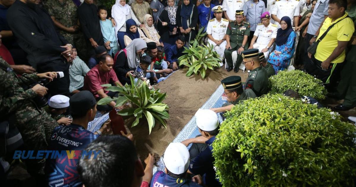 Helikopter terhempas: Jenazah Komander Muhammad Firdaus selamat dikebumikan