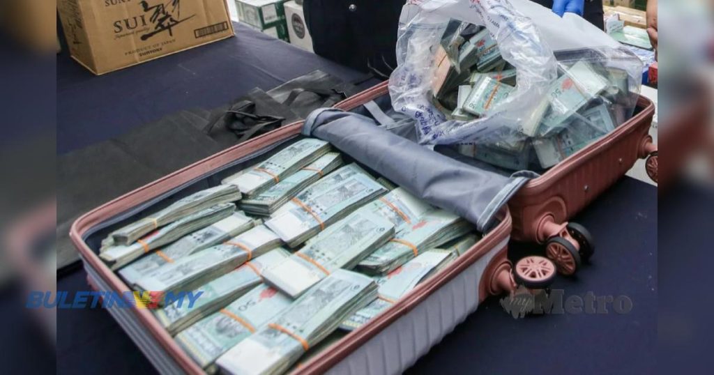 Pemilik bagasi berisi wang lebih RM500,000 belum disahkan – Polis