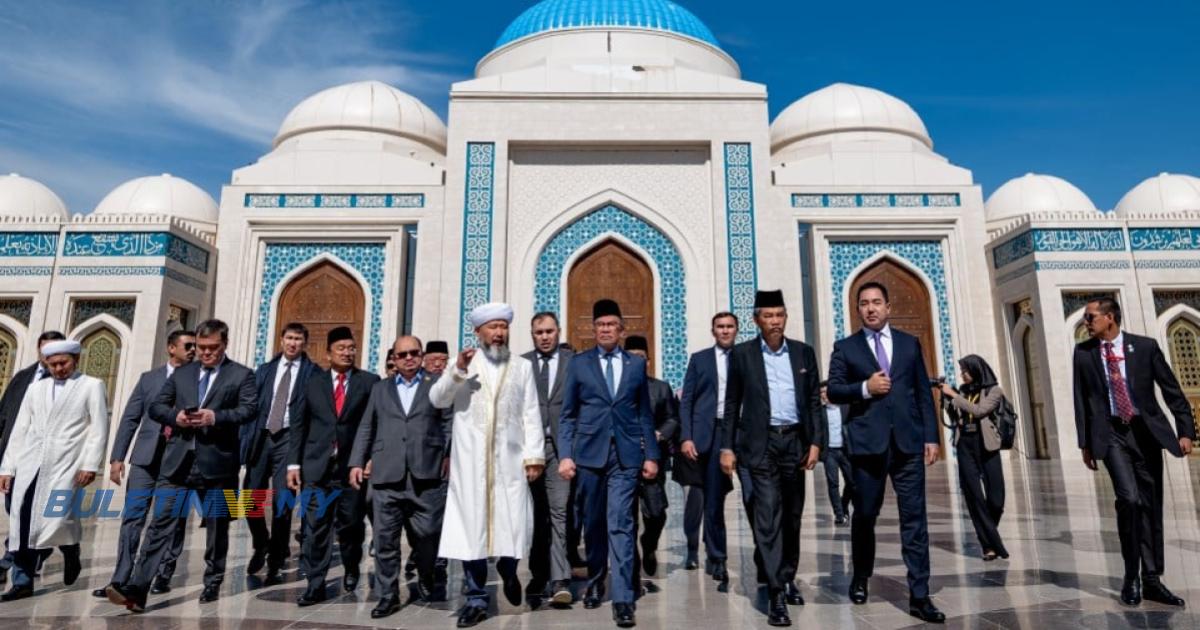 Anwar mulakan lawatan rasmi ke Kazakhstan dengan kunjungan ke Masjid Besar Astana