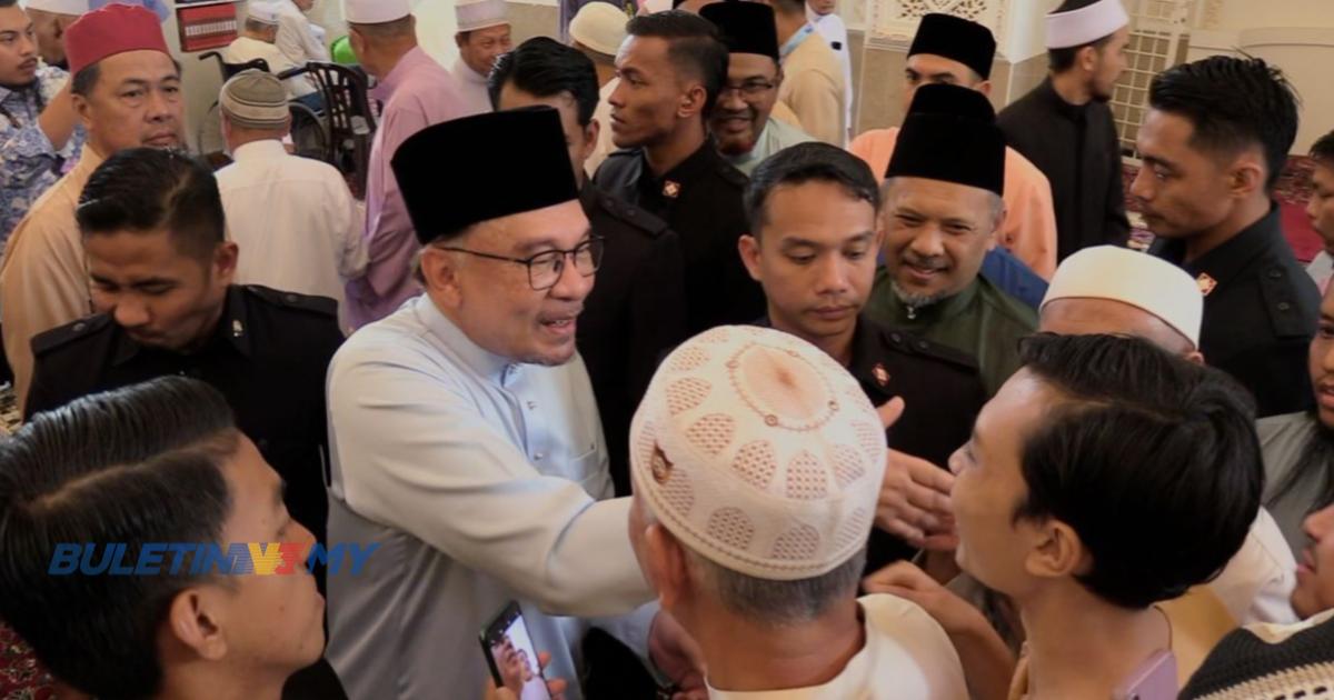 PM solat Jumaat di Masjid Al-Umm